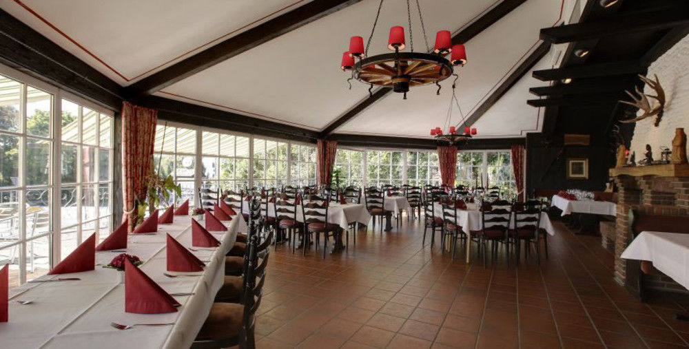 Hotel Restaurant Zum Jaegerheim Wendeburg Exterior photo